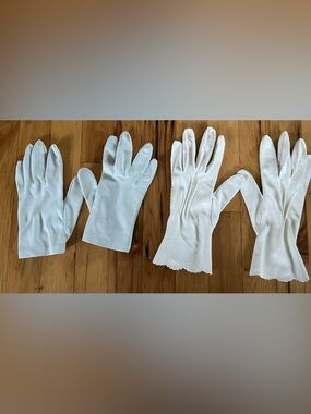 🧤 Vintage 1950s Nylon Dress Gloves – Set of 2 Pairs – Ivory & Pale Blue